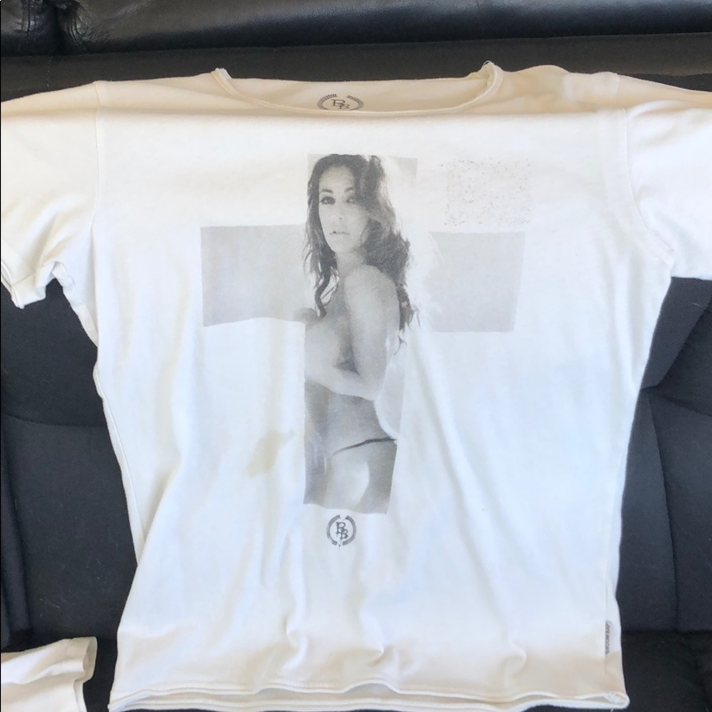 Hot girl in t shirt